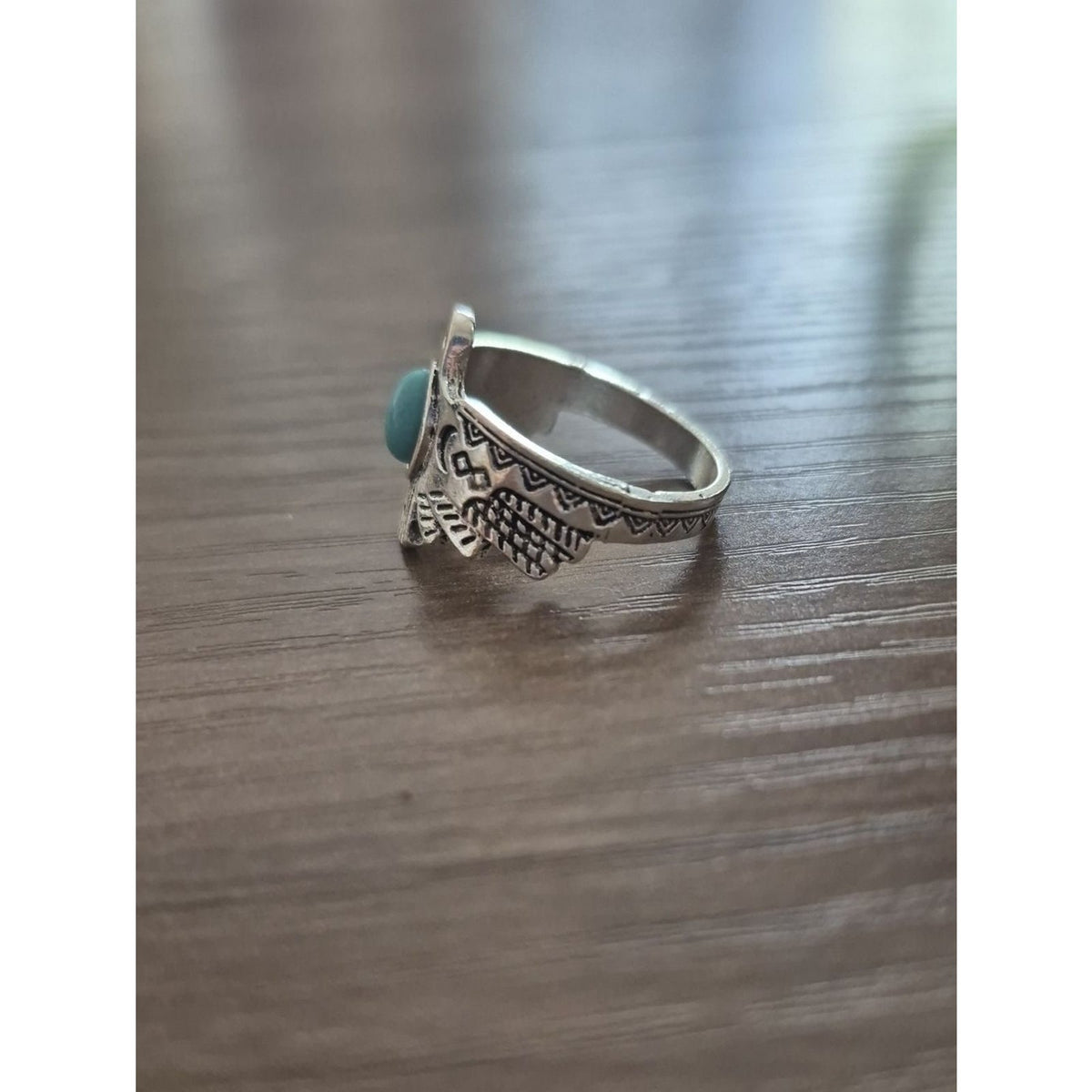 Turquoise Style Round Stone Center Eagle Western Ring - Sz 6.5