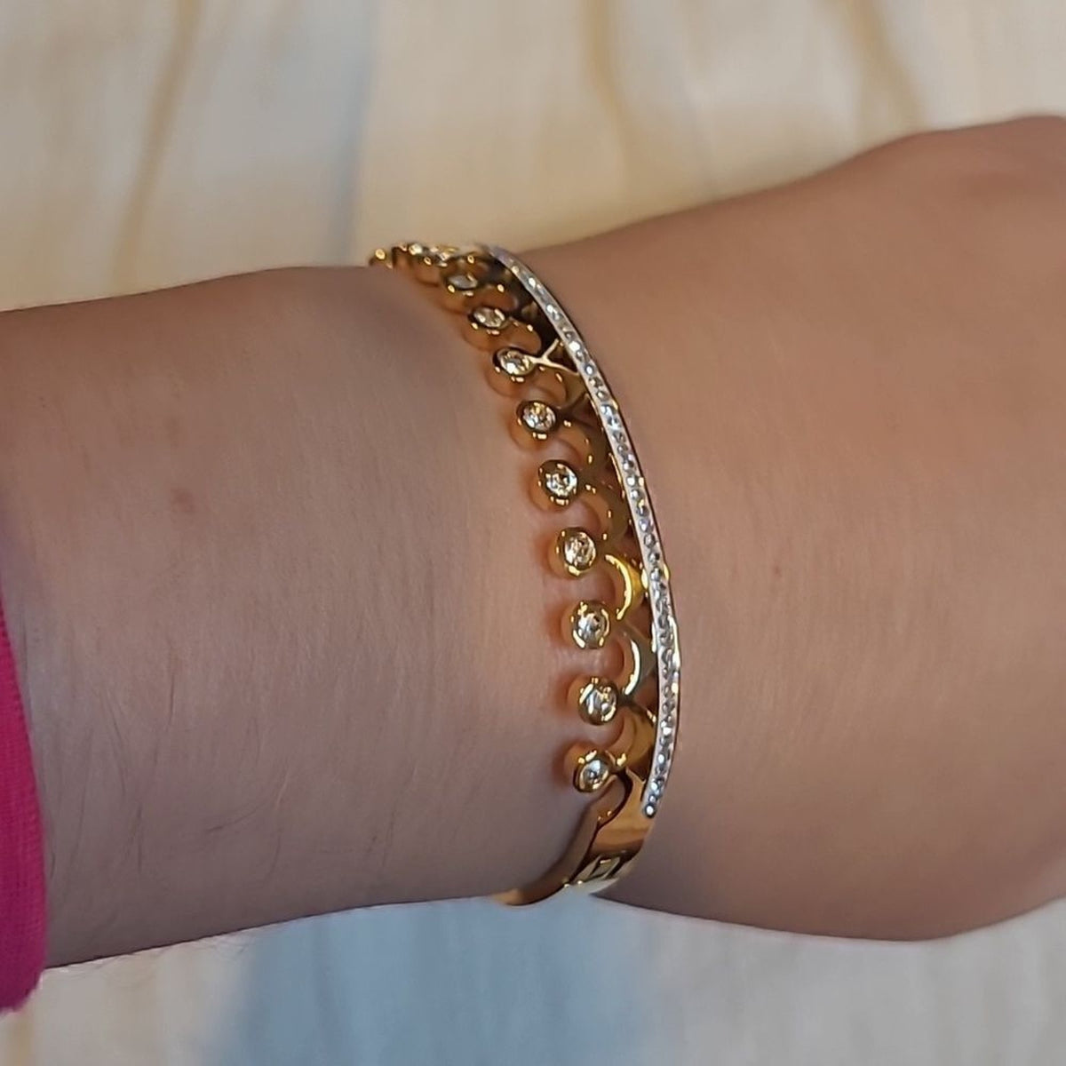 Elegant Crown Tiara Bangle Bracelet