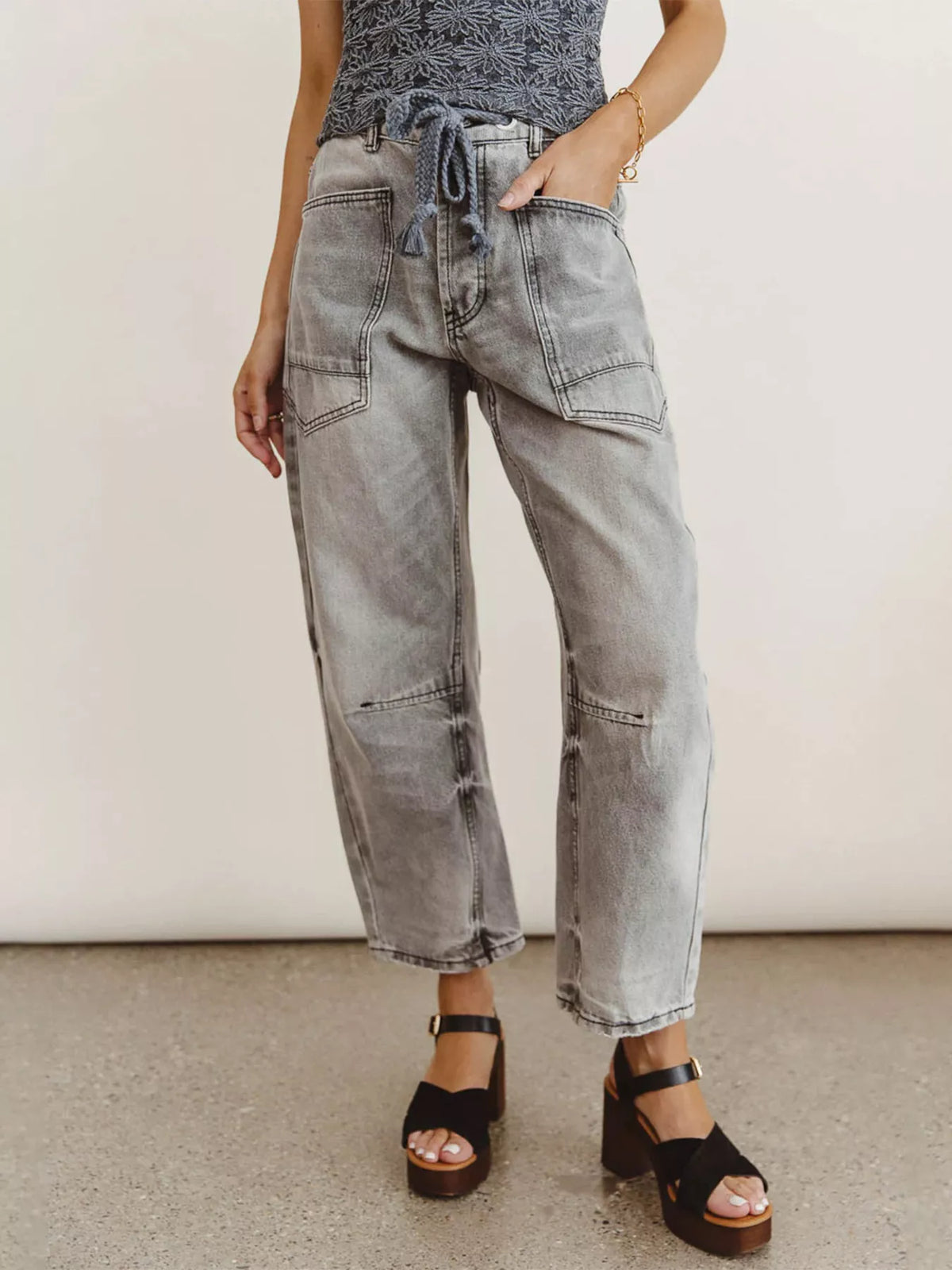 Faded_grey_ankle_crop_barrel_jean_1