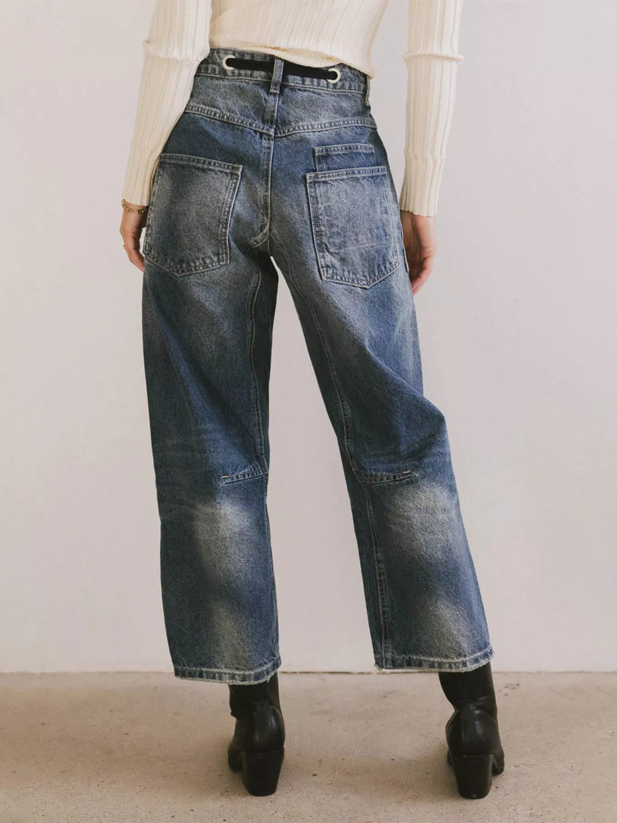 Faded_grey_ankle_crop_barrel_jean_13
