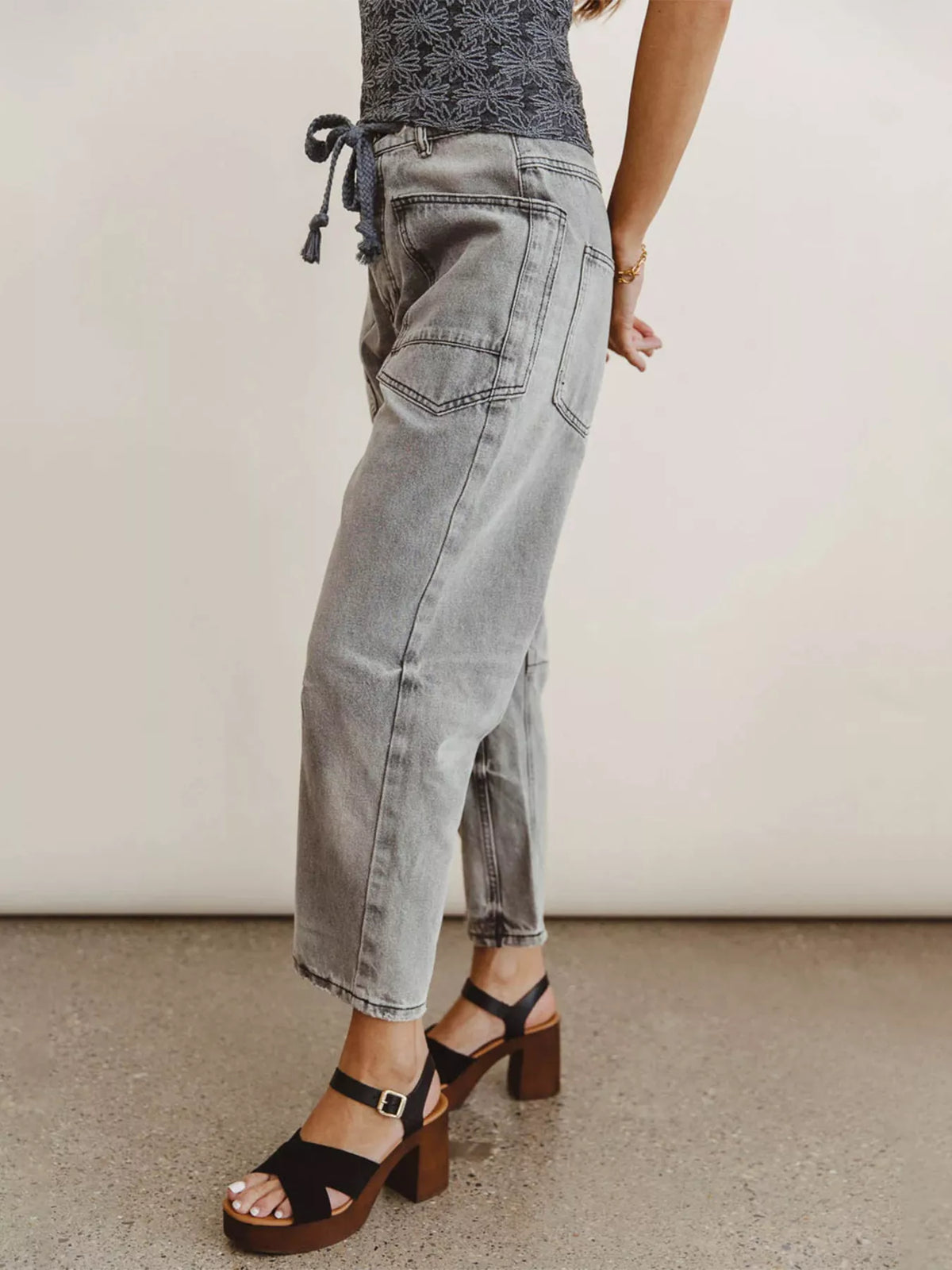 Faded_grey_ankle_crop_barrel_jean_2
