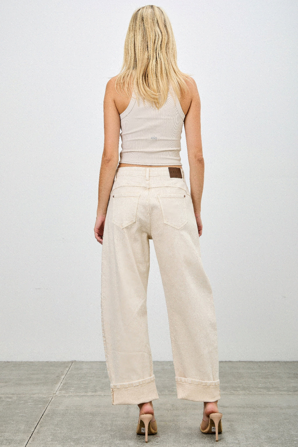 High rise zipper pocket barrel jeans cream color 10