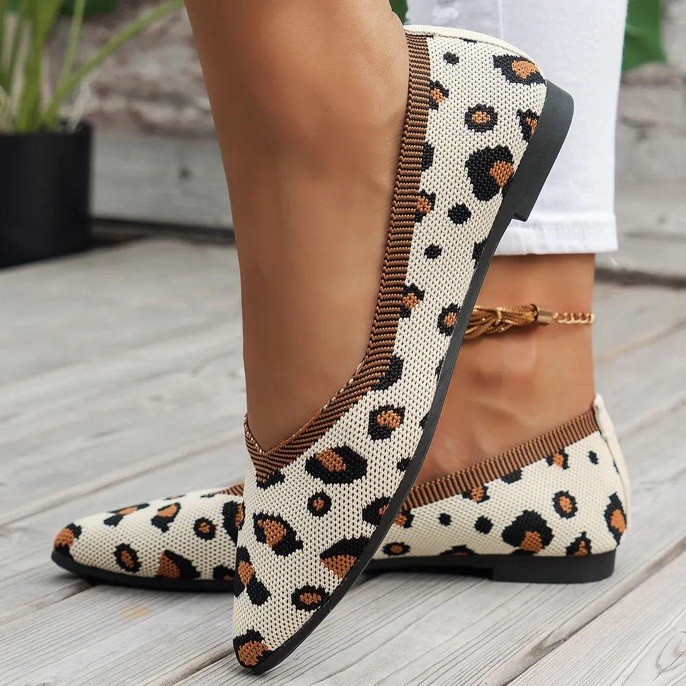 cowprint_woven_fabric_pointed_toe_ballet_flat_1