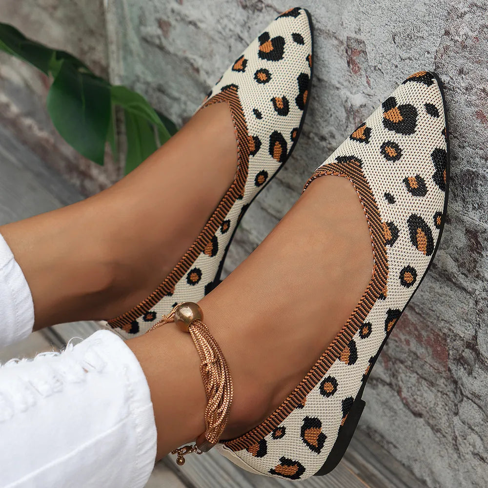 cowprint_woven_fabric_pointed_toe_ballet_flat_2
